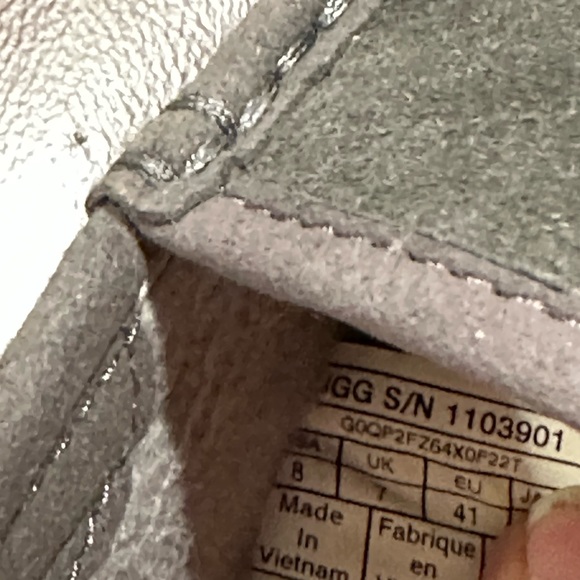 Worn once Men’s UGG Dex Slip-on Suede Loafers size:8 - Picture 9 of 9